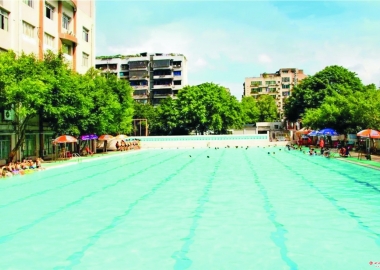遂宁中学游泳池